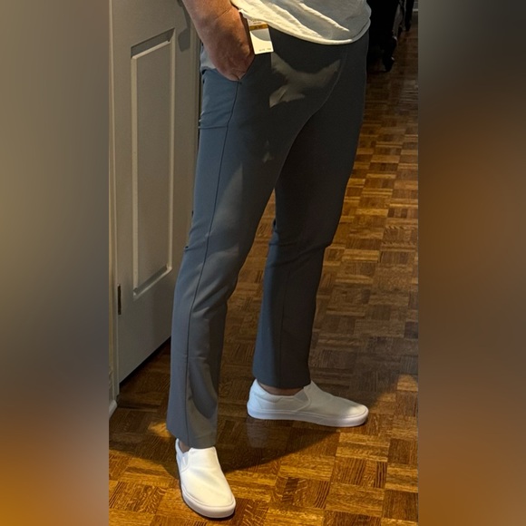 Stylish stretch Van-Heusen pants size 29 - Picture 2 of 4